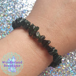 Load image into Gallery viewer, Green Goldstone Chip Bracelet
