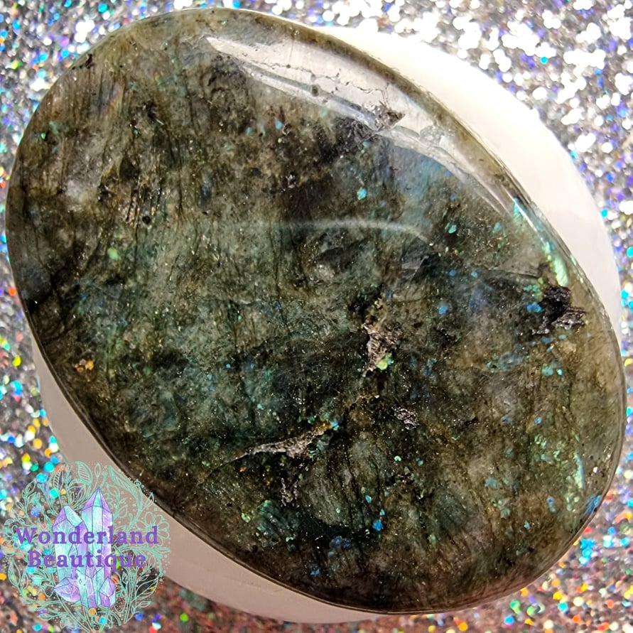 Labradorite Palmstone