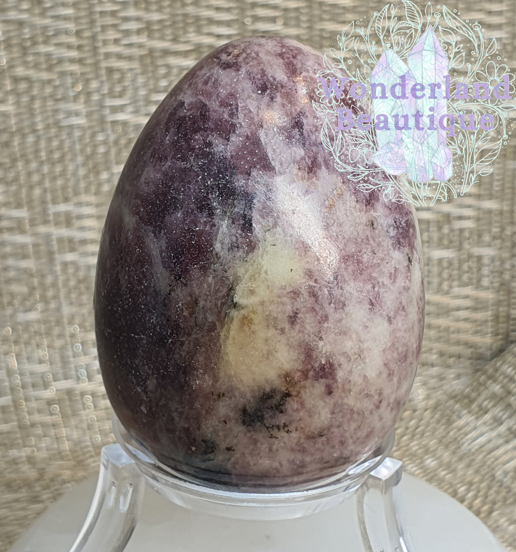 Wonderland Beautique - Lepidolite Egg