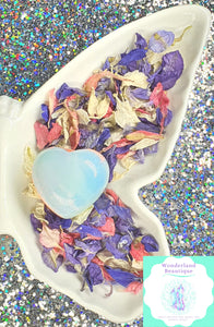 Wonderland Beautique - Opalite Heart