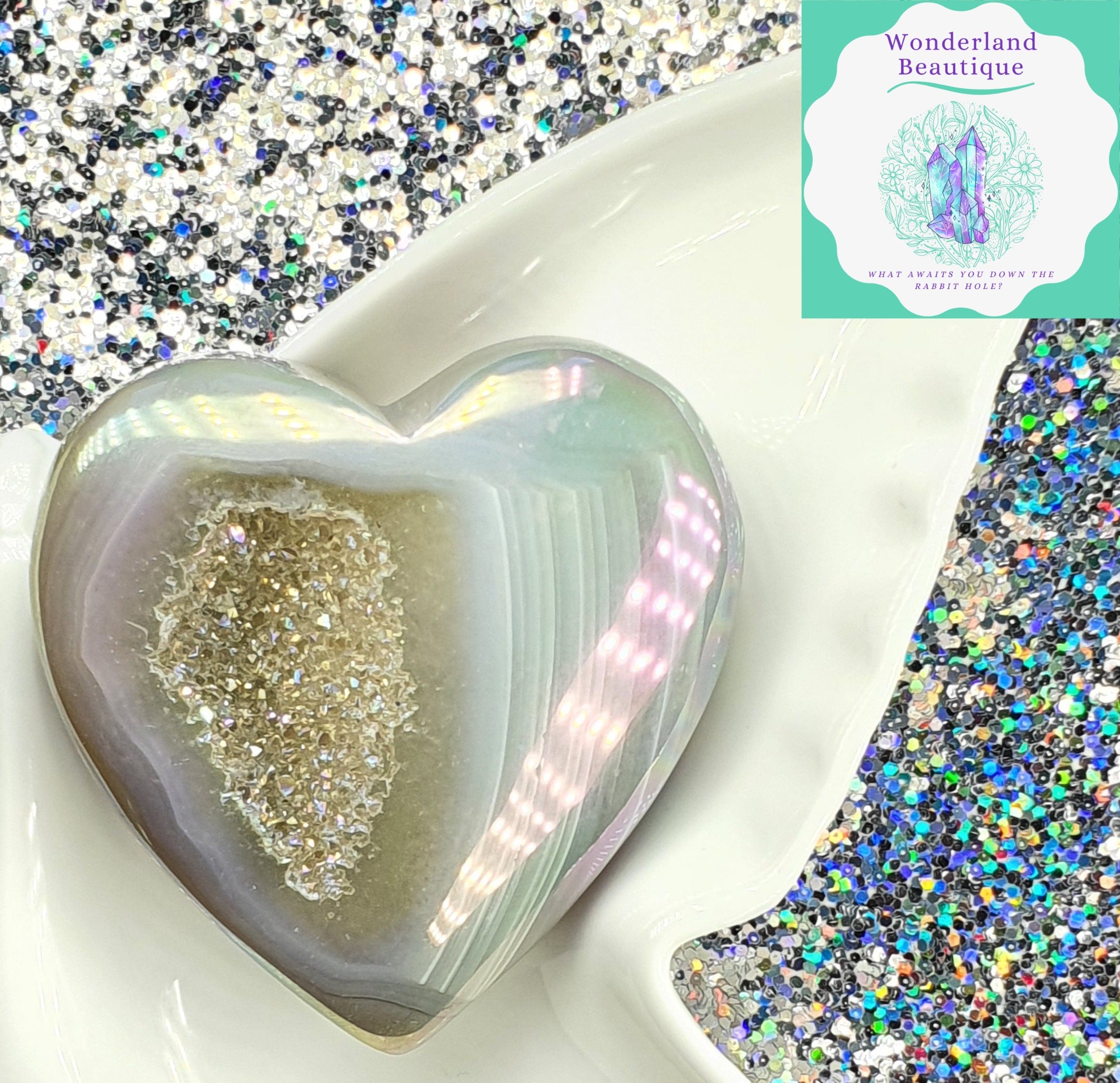 Wonderland Beautique - Druzy Agate Aura Polished Heart