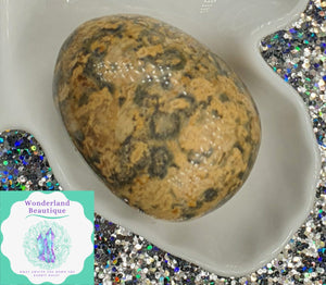 Wonderland Beautique - Leopardskin Jasper Egg