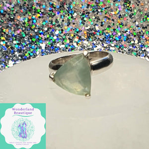 Wonderland Beautique - Prehnite Triangle Facet Ring