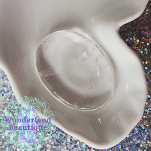 Wonderland Beautique - Clear Quartz Thumbstone