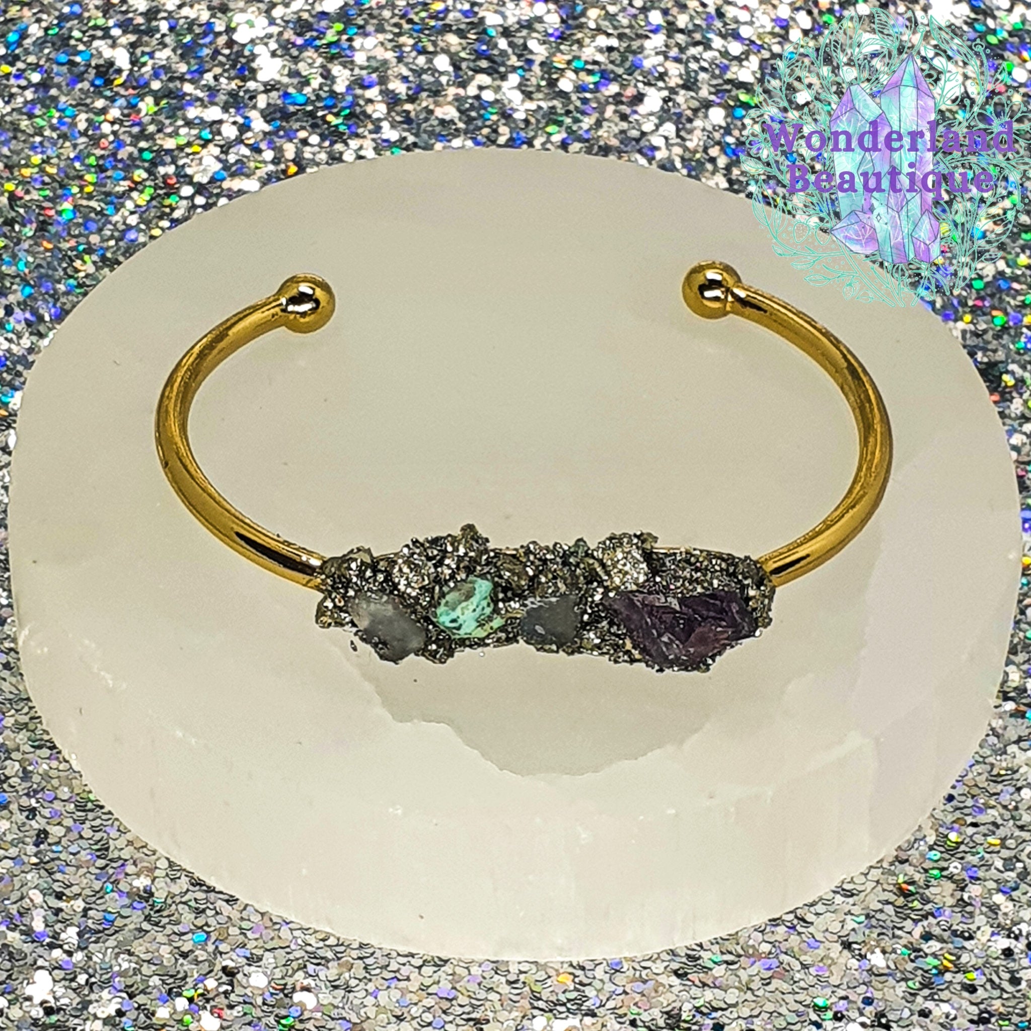 Wonderland Beautique - Raw Quad Stone Cuff Bracelet