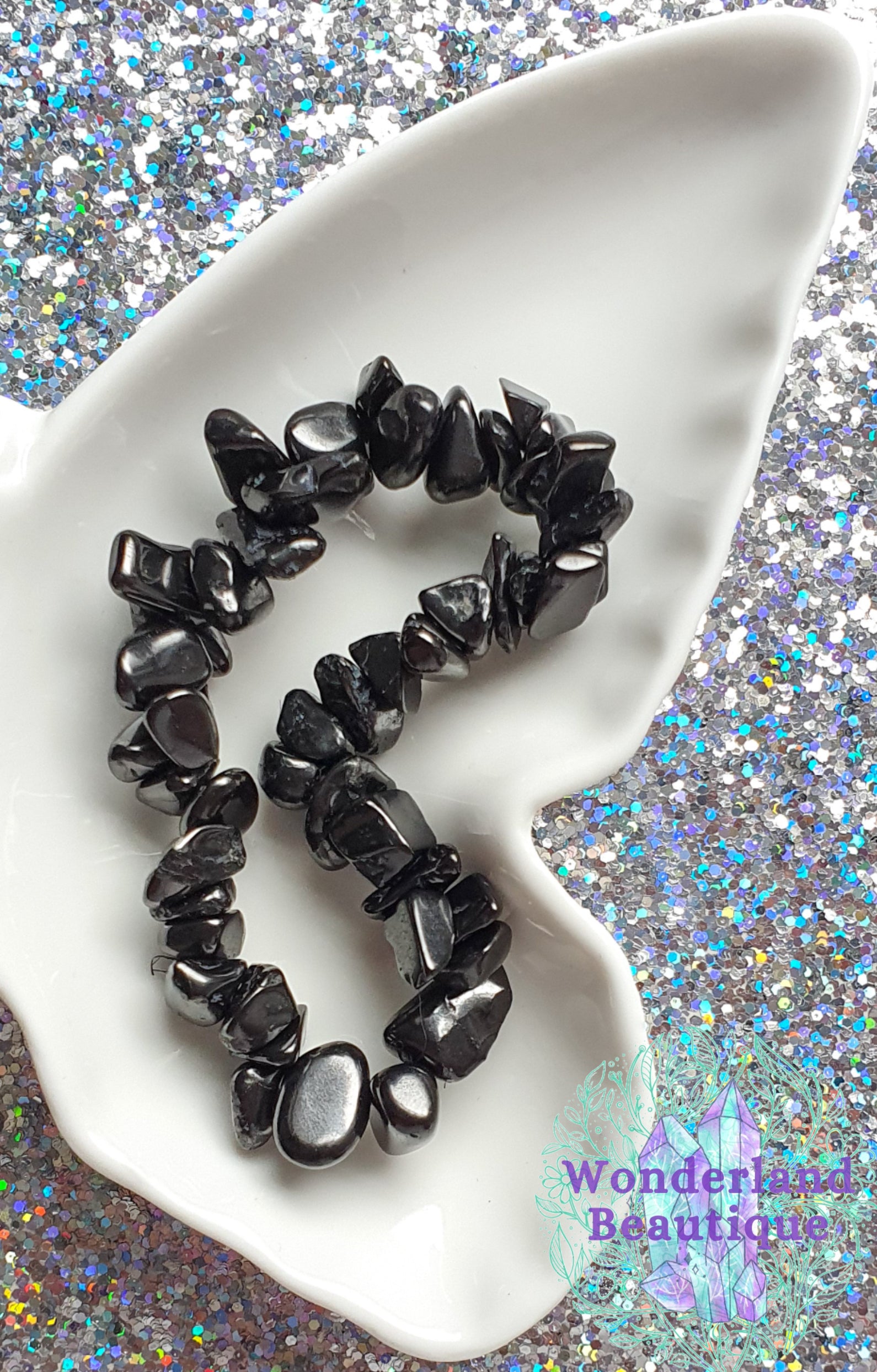 Wonderland Beautique - Shungite Chip Bracelet