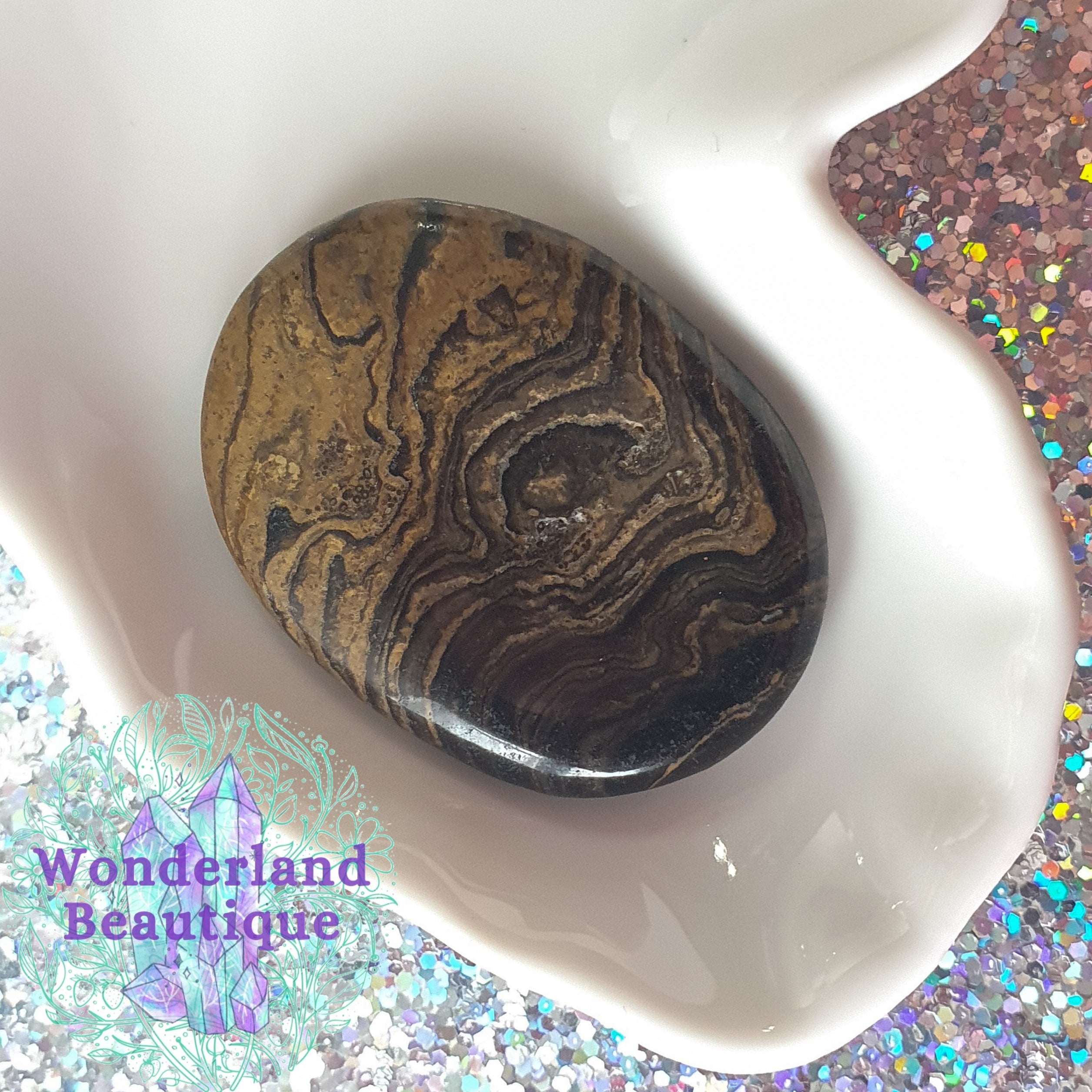 Wonderland Beautique - Stromatolite Thumbstone