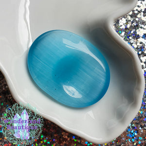 Turquoise Cat's Eye Thumbstone