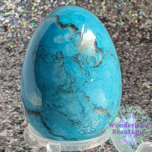 Wonderland Beautique - Turquoise Howlite Egg