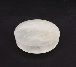 Wonderland Beautique - Selenite Circular Charging Plate (100mm)